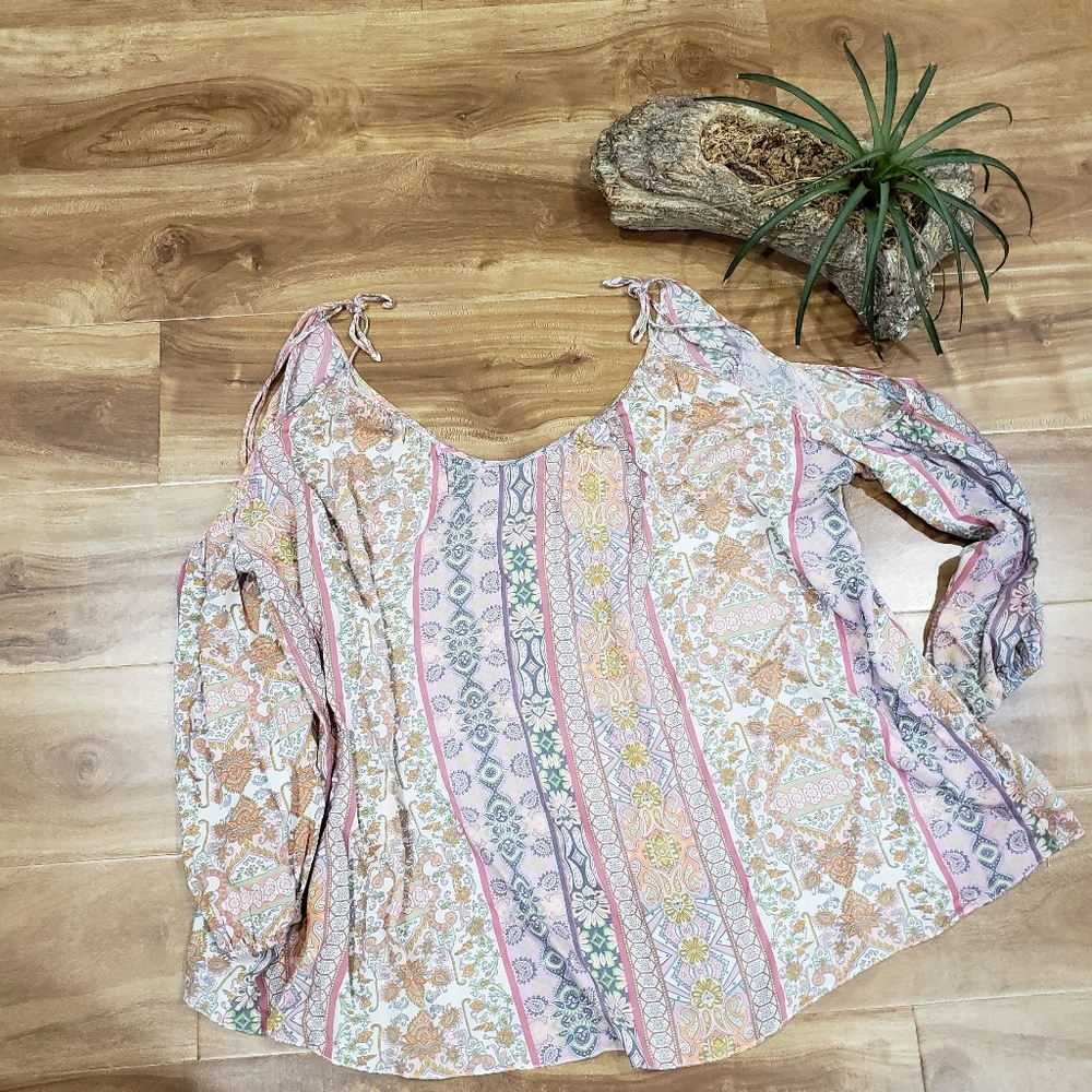 Victoria's Secret Floral Cold Shoulder Top